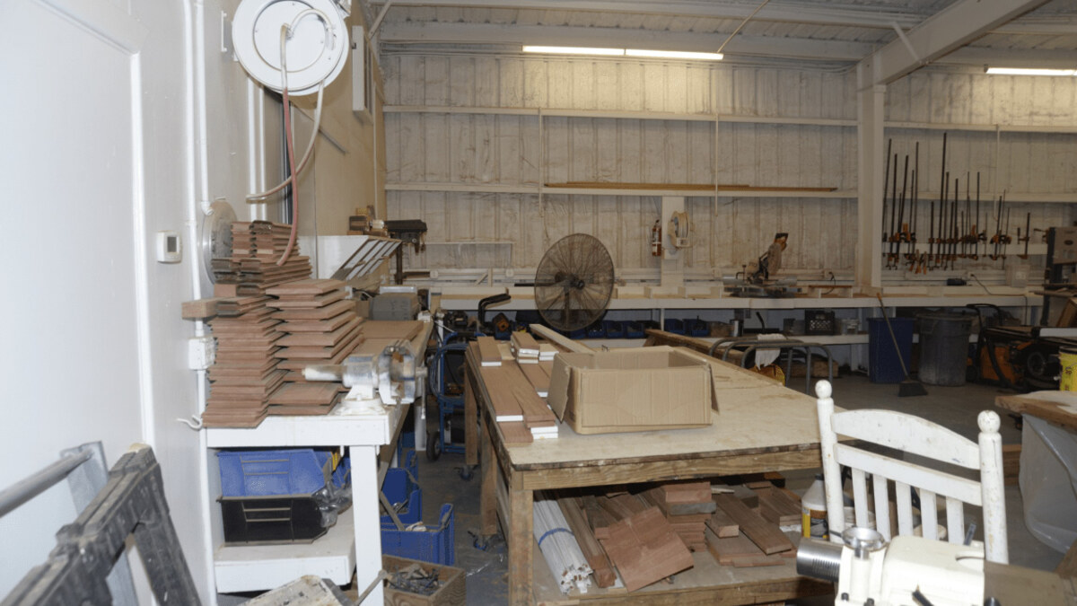 Atelier avec outils pour apprendre le bricolage avec méthode via MaFormationBrico