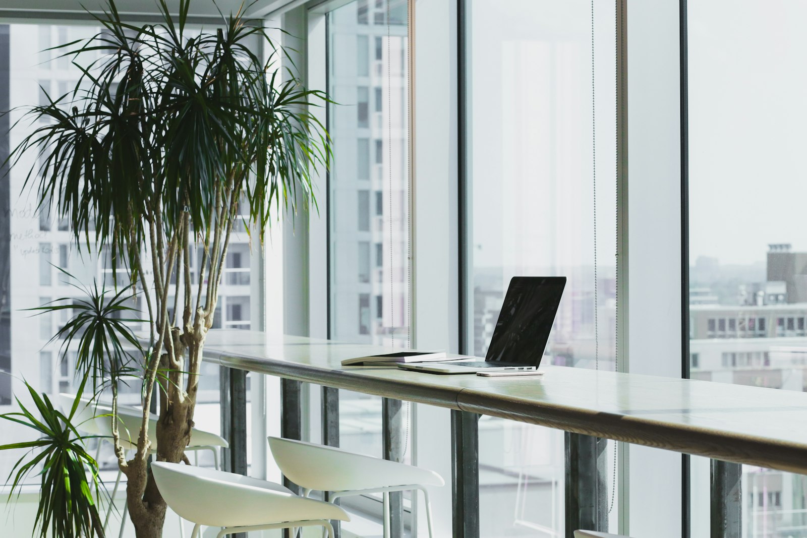 Espace de bureau professionnel