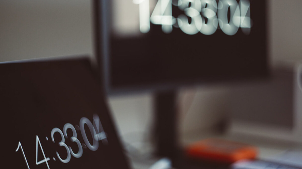Heure maximum de travail par mois : poste de travail de bureau